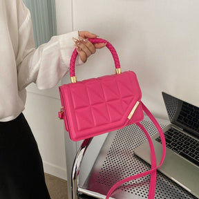 bolsa-feminina-pequena-em-couro-genuino-saintluiz-5464583 - Kabani