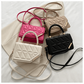bolsa-feminina-pequena-em-couro-genuino-saintluiz-6062616 - Kabani