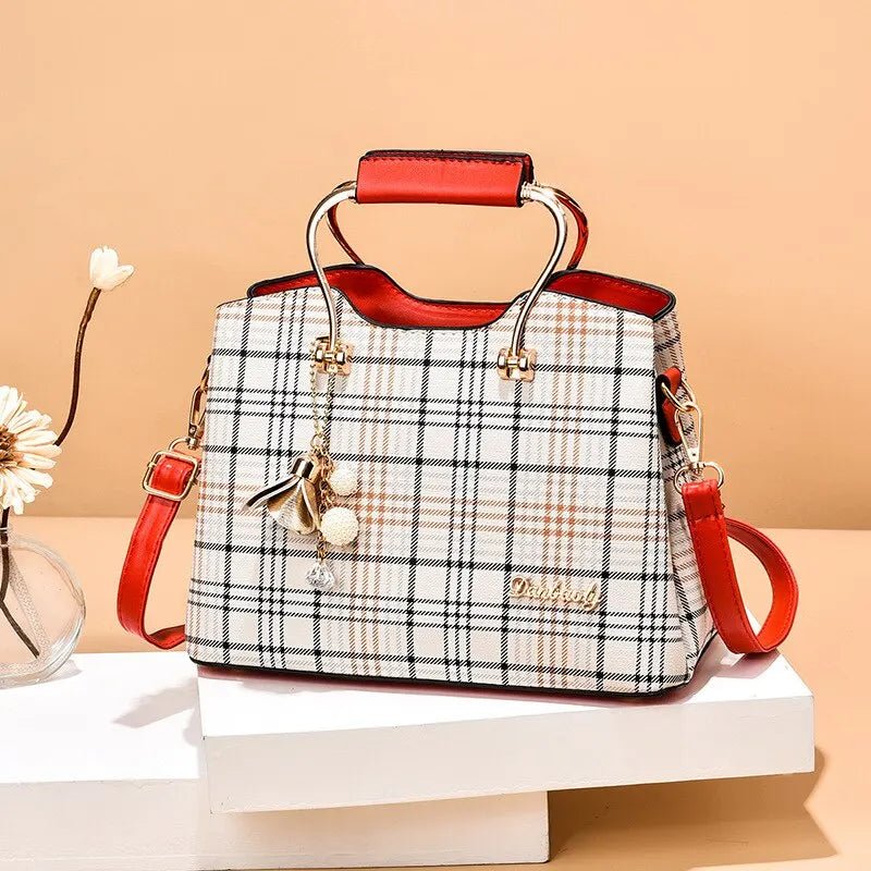 bolsa-feminina-xadrez-em-couro-genuino-queen-premium-9175773 - Kabani