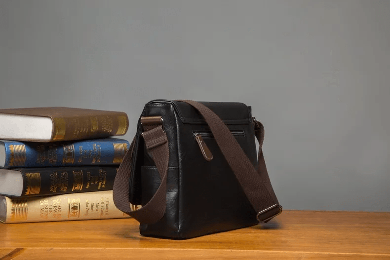 bolsa-masculina-em-couro-genuino-vitange-premium-3568812 - Kabani
