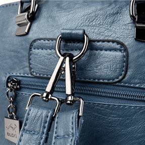 bolsa-mochila-feminina-em-couro-genuino-twoinone-premium-5205258 - Kabani