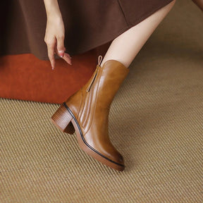 bota-feminina-de-couro-com-salto-chelsea-4191874 - Kabani