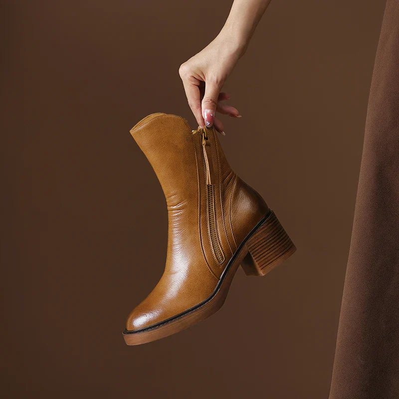 bota-feminina-de-couro-com-salto-chelsea-5088824 - Kabani