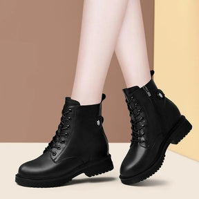 bota-feminina-de-couro-coturno-loren-5967552 - Kabani