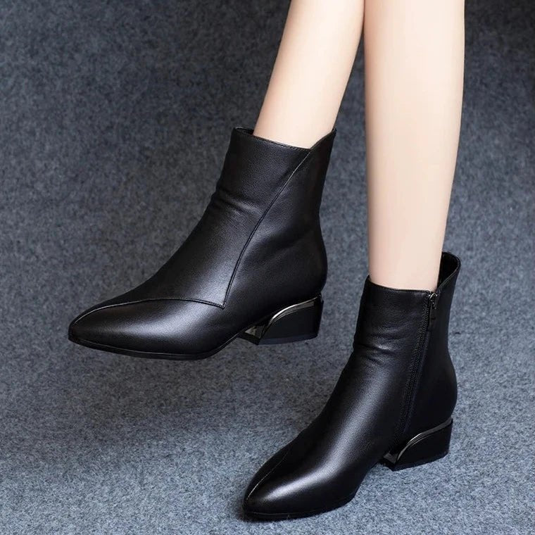 bota-feminina-de-couro-inverno-cano-baixo-9183489 - Kabani