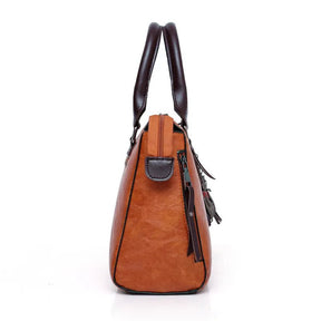 kit-premium-em-couro-genuino-bolsa-carteira-carteira-de-mao-necessaire-de-brinde-7815310 - Kabani