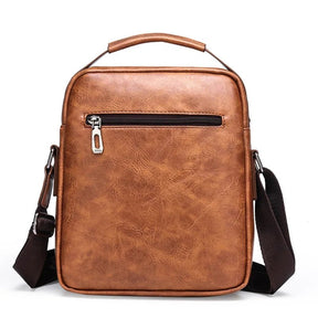 mochila-de-ombro-em-couro-genuino-couropremium-bag-8860437 - Kabani