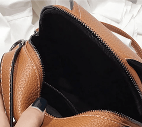 mochila-feminina-em-couro-genuino-felyciia-premium-4546036 - Kabani